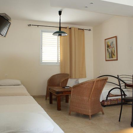 Ga'Aton Motel Nahariya Exterior photo