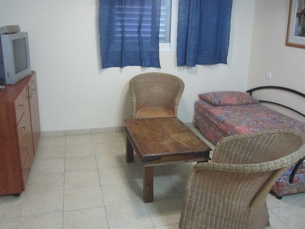 Ga'Aton Motel Nahariya Exterior photo