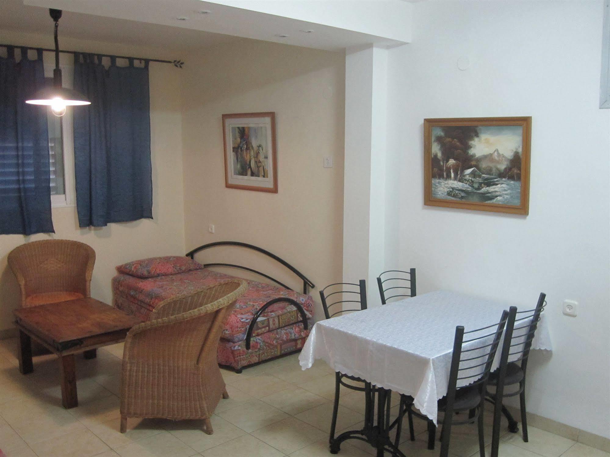 Ga'Aton Motel Nahariya Exterior photo