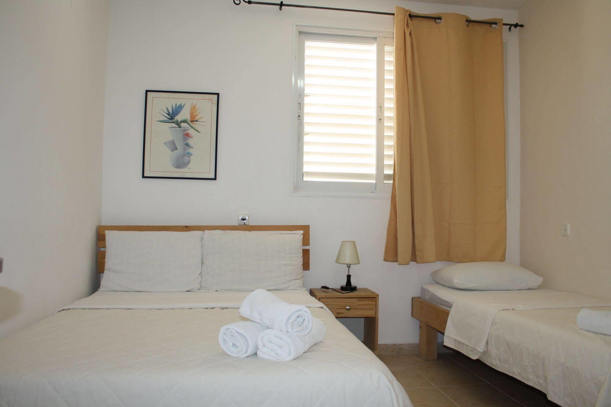 Ga'Aton Motel Nahariya Exterior photo